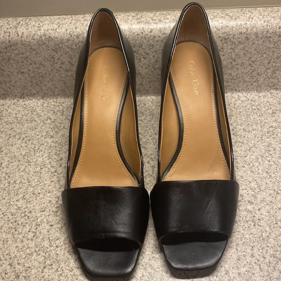 Calvin Klein Peep Toe Heel Size 8 - Picture 3 of 5